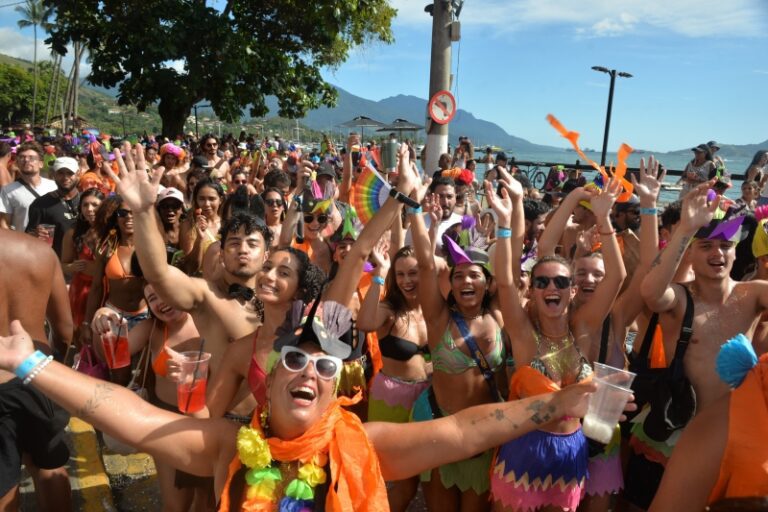 CarnaIlha 2024: Desfiles e Shows Imperdíveis em Ilhabela