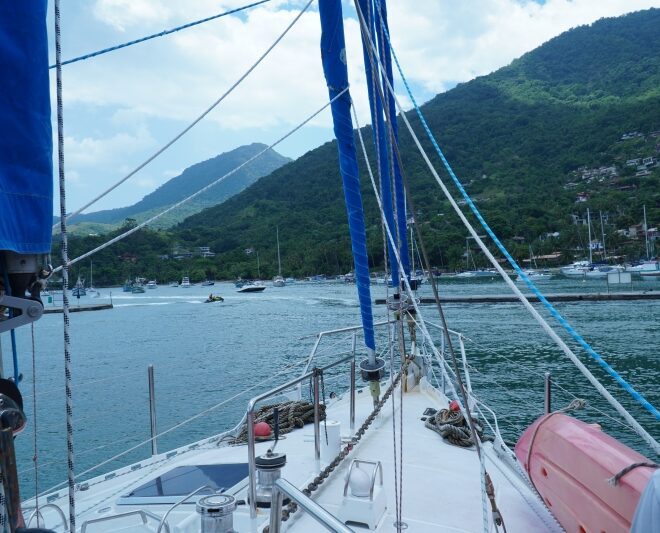 Ilhabela: Aleixo Belov chega após travessia no Ártico; velei...