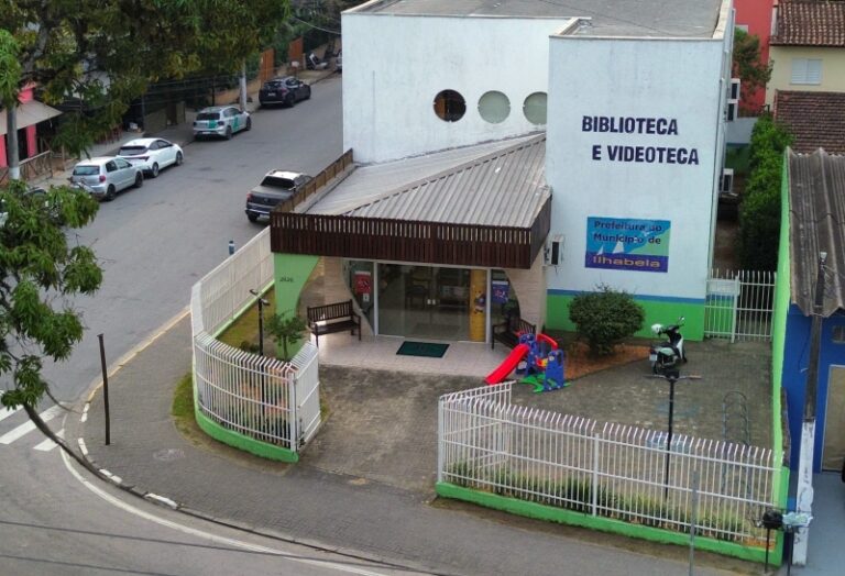Cineclube na Biblioteca Nilce Signorini: Exibição e Debate e...