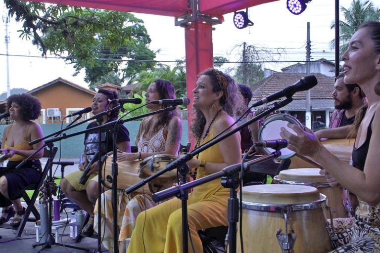 Cultura na Praça: Protagonismo Feminino e Proteção às Mulher...