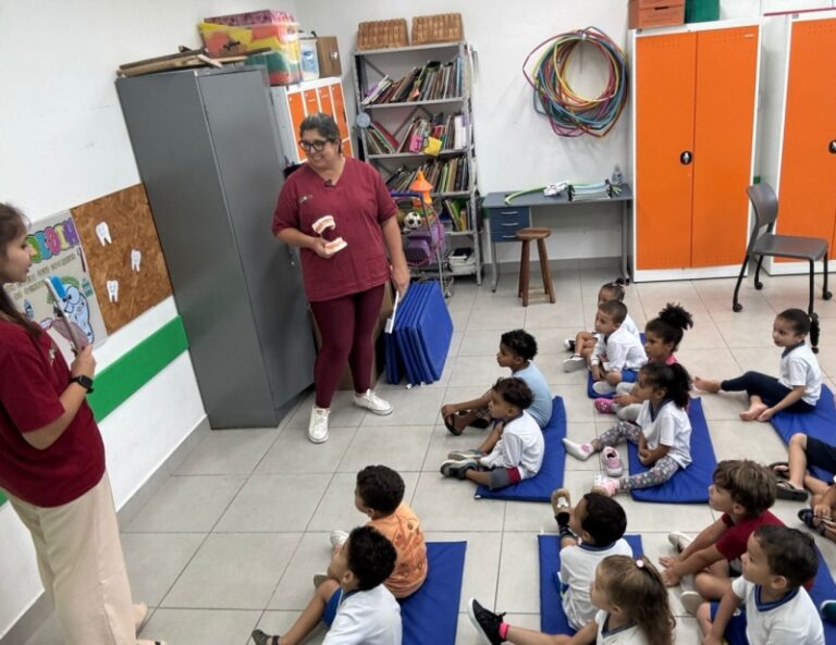 Dia B da Saúde Bucal: Prevenção Odontológica para 250 Crianç...
