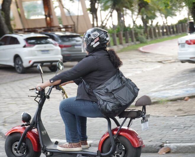 Ilhabela reforça regras para autopropelidos e ciclomotores n...