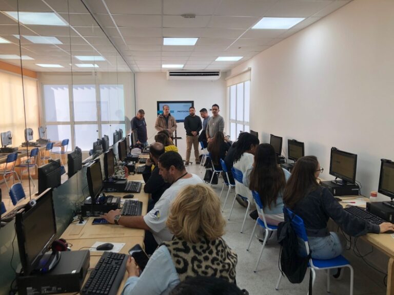Ilhabela Treina 60 Servidores em Novo Protocolo Online
