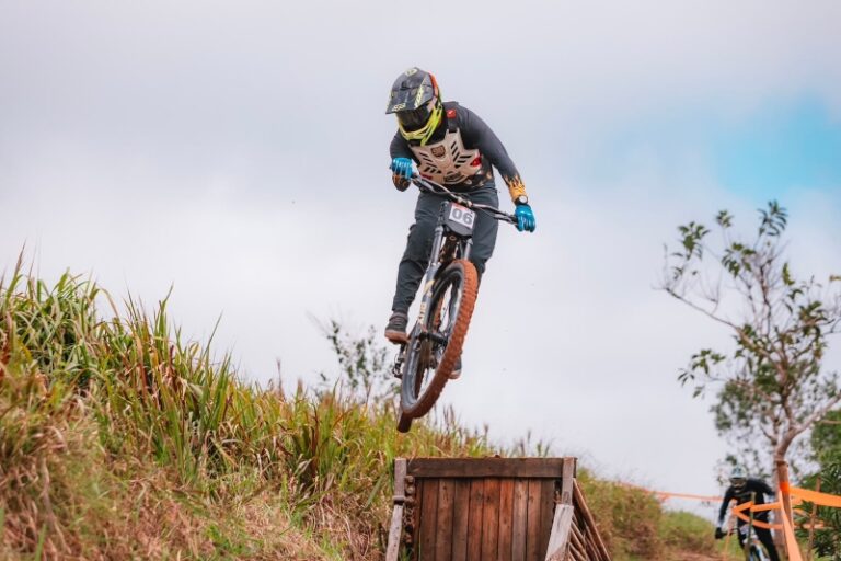 Atletas de Ilhabela brilham na 2ª etapa do Campeonato Paulis...