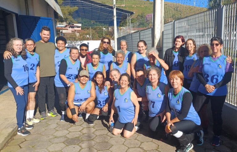 Ilhabela Fica em 2º Lugar nas Categorias 45 e 70 do Vôlei Ad...