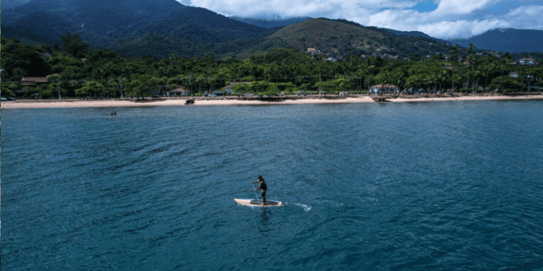 Stand Up Paddle em Ilhabela: Onde Praticar e Por Que Experim...