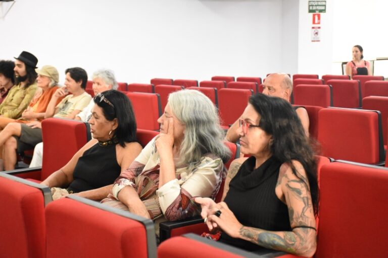 Ilhabela 60: Especialistas Debatem Envelhecimento e Política...