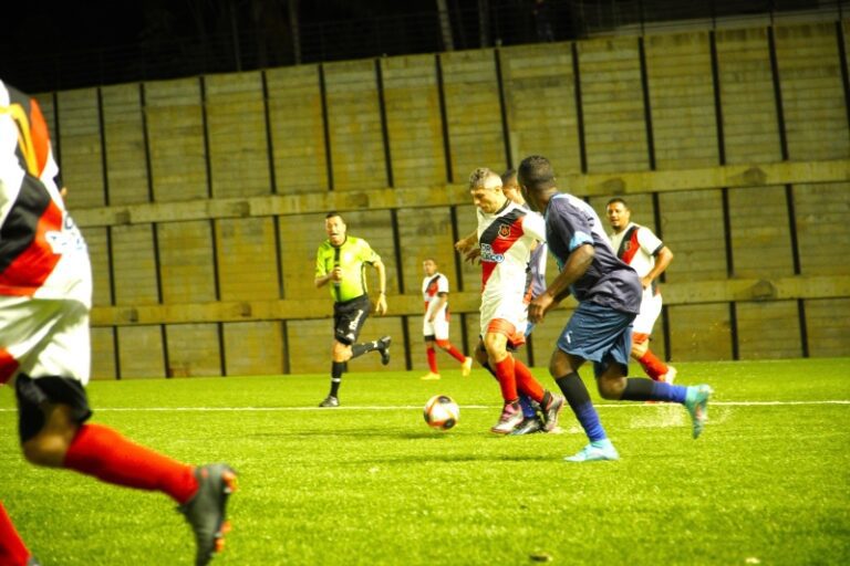 <p><strong>Campeonato Municipal de Futebol de Ilhabela Começ...